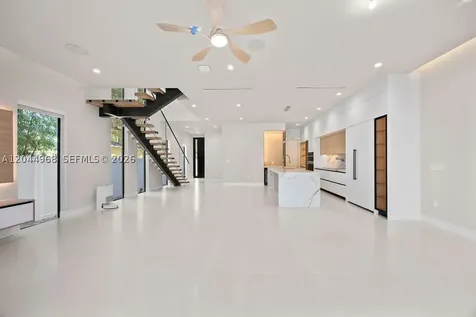 1135 NE 11th Avenue Fort Lauderdale FL 33304