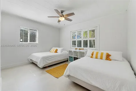 301 Hampton Lane Key Biscayne FL 33149