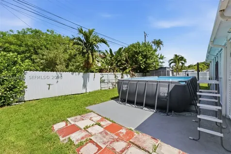 1421-1419 SW 76 Court Miami FL 33144