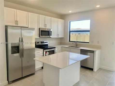 10004 SW 228th Terrace Miami FL 33190