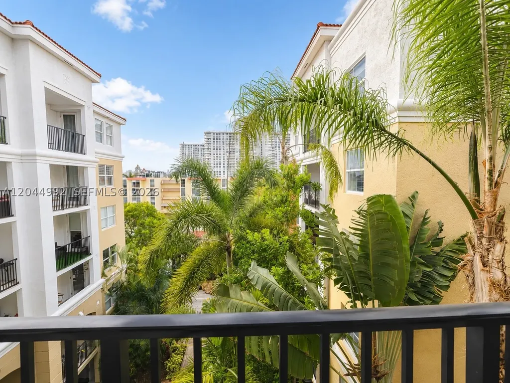 17145 N Bay Road Sunny Isles Beach FL 33160