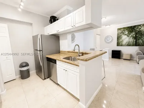 17145 N Bay Road Sunny Isles Beach FL 33160