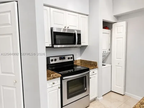 17145 N Bay Road Sunny Isles Beach FL 33160