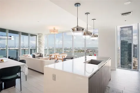 2900 NE 7th Avenue Miami FL 33137