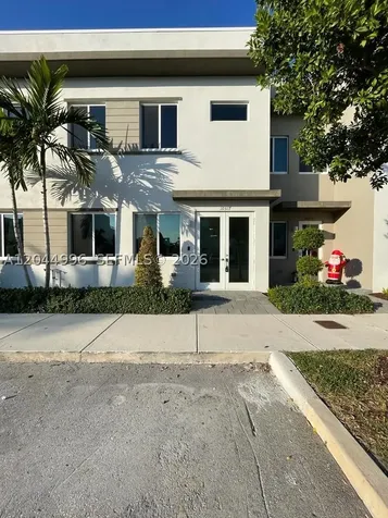 10317 NW 66th Street Doral FL 33178
