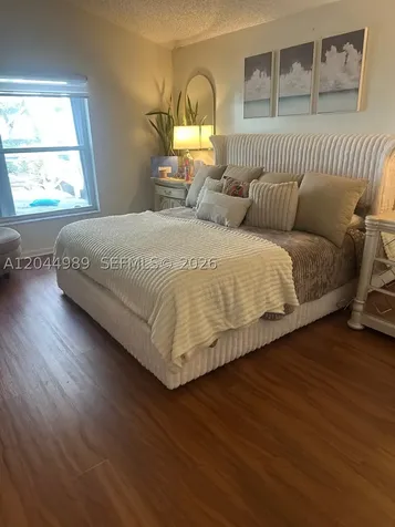1971 Oak Berry Circle Wellington FL 33414