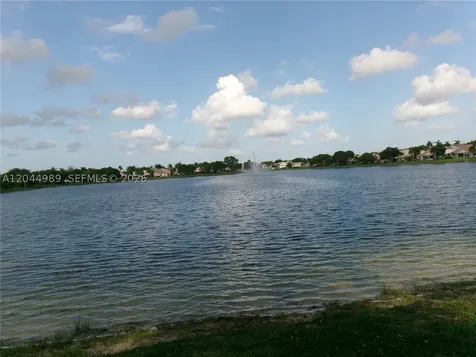 1971 Oak Berry Circle Wellington FL 33414