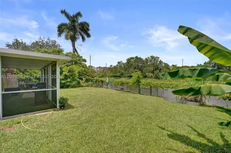 19473 NW 24th Place Pembroke Pines FL 33029