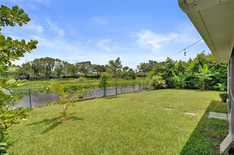 19473 NW 24th Place Pembroke Pines FL 33029