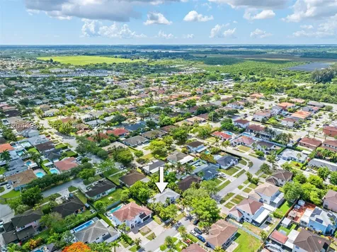 18061 SW 152nd Court Miami FL 33187