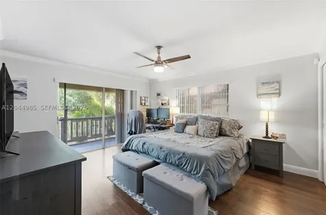 8489 SW 137th Avenue Miami FL 33183