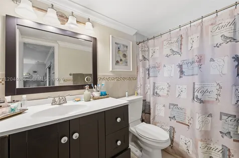 8489 SW 137th Avenue Miami FL 33183