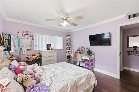 8489 SW 137th Avenue Miami FL 33183