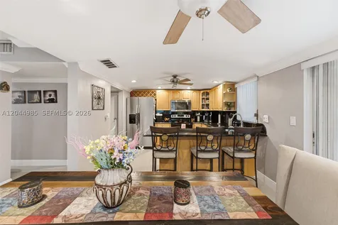 8489 SW 137th Avenue Miami FL 33183