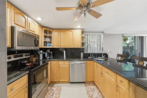8489 SW 137th Avenue Miami FL 33183