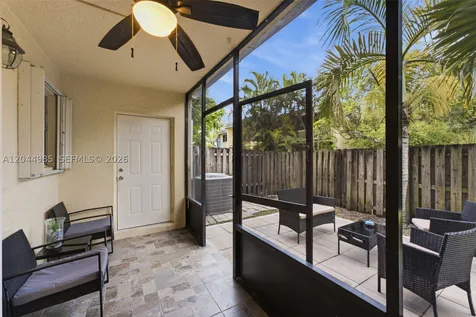 8489 SW 137th Avenue Miami FL 33183