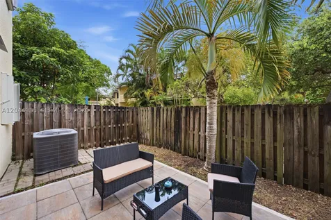 8489 SW 137th Avenue Miami FL 33183
