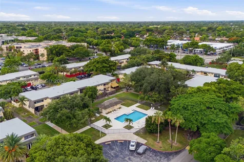 8489 SW 137th Avenue Miami FL 33183