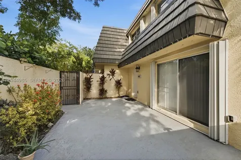 8489 SW 137th Avenue Miami FL 33183
