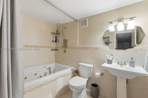 8489 SW 137th Avenue Miami FL 33183