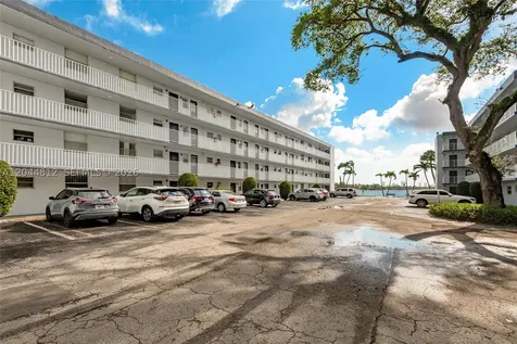447 NE 195th Street Miami FL 33179