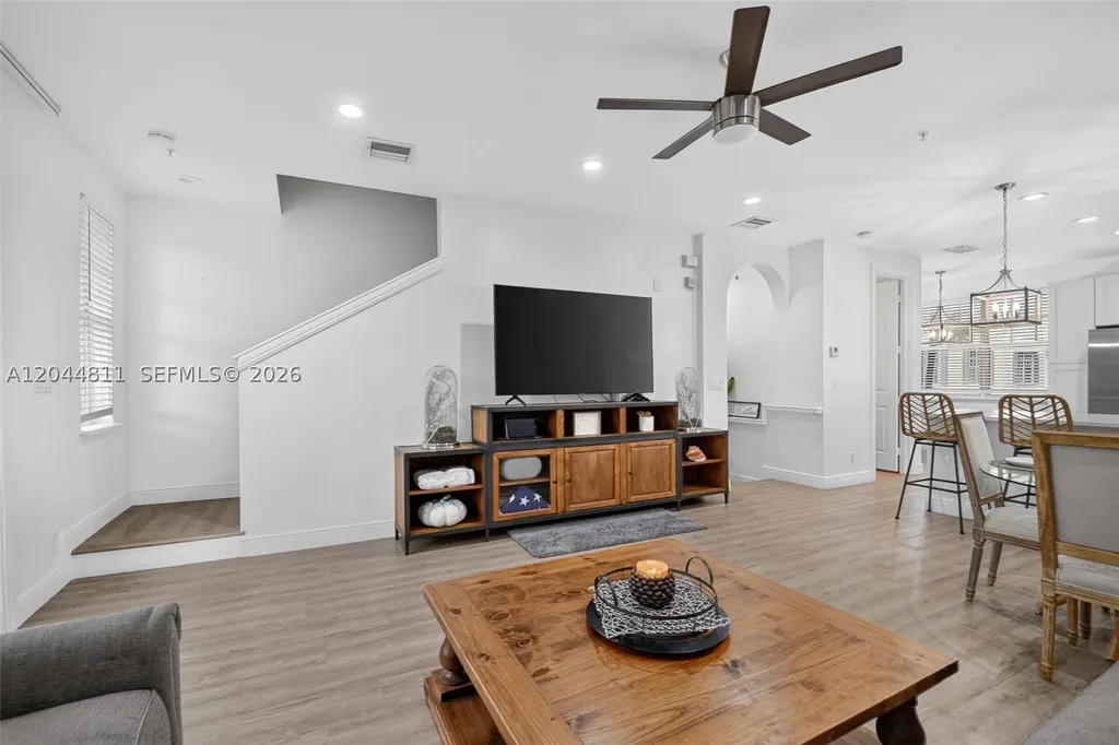 810 N 3rd Avenue N Lake Worth FL 33460