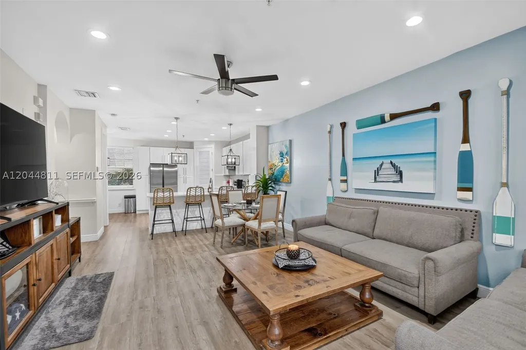810 N 3rd Avenue N Lake Worth FL 33460