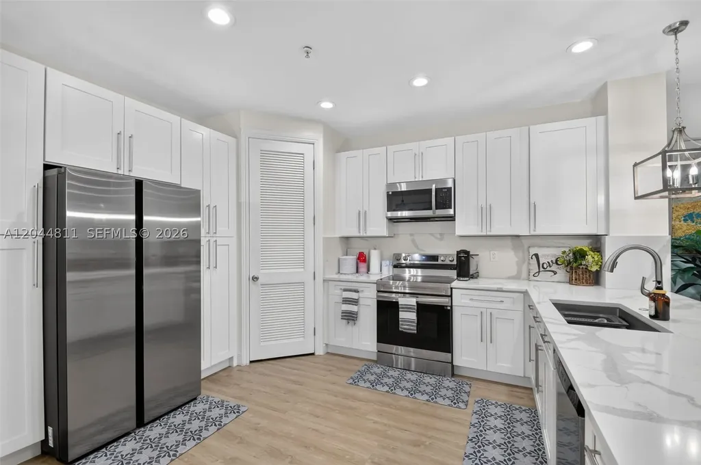 810 N 3rd Avenue N Lake Worth FL 33460
