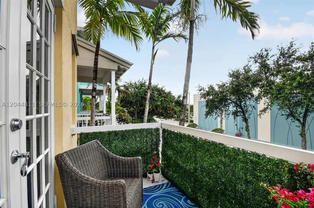 810 N 3rd Avenue N Lake Worth FL 33460