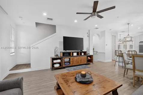 810 N 3rd Avenue N Lake Worth FL 33460