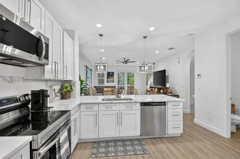 810 N 3rd Avenue N Lake Worth FL 33460