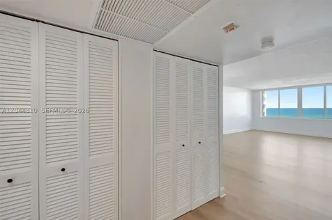 5401 Collins Avenue Miami Beach FL 33140