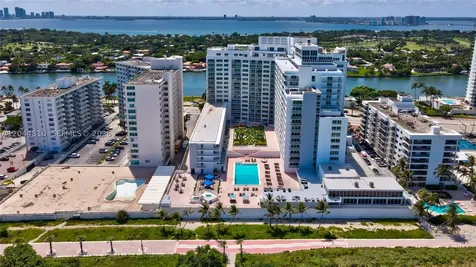 5401 Collins Avenue Miami Beach FL 33140
