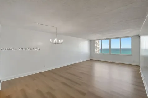 5401 Collins Avenue Miami Beach FL 33140