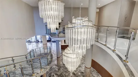 5401 Collins Avenue Miami Beach FL 33140