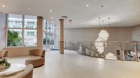 5401 Collins Avenue Miami Beach FL 33140