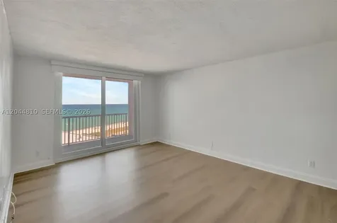 5401 Collins Avenue Miami Beach FL 33140