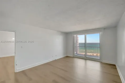 5401 Collins Avenue Miami Beach FL 33140