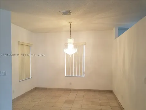 7333 NW 1st Place Plantation FL 33317