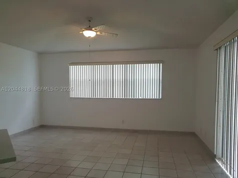 7333 NW 1st Place Plantation FL 33317