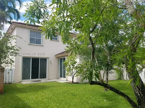 7333 NW 1st Place Plantation FL 33317