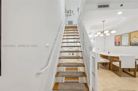 204 Washington Avenue Miami Beach FL 33139