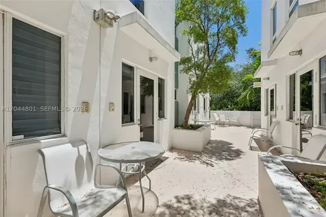 204 Washington Avenue Miami Beach FL 33139