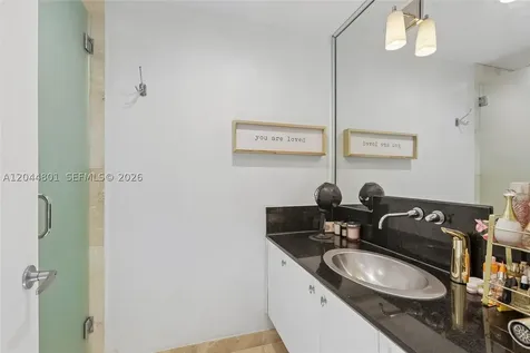 204 Washington Avenue Miami Beach FL 33139