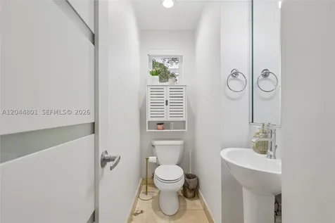 204 Washington Avenue Miami Beach FL 33139