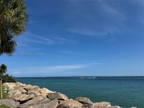 204 Washington Avenue Miami Beach FL 33139