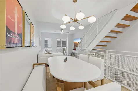 204 Washington Avenue Miami Beach FL 33139
