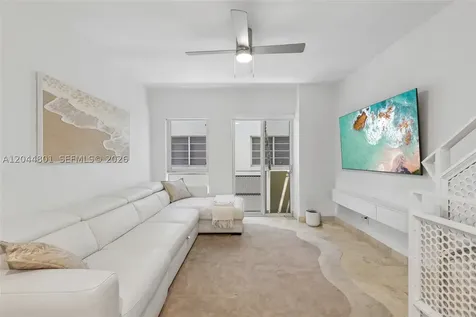 204 Washington Avenue Miami Beach FL 33139