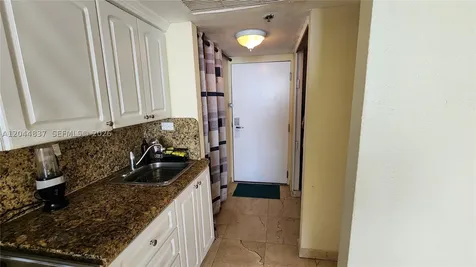 Sunny Isles Beach FL 33160