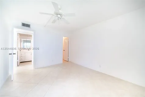 642 N Normandy N Delray Beach FL 33484